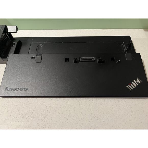 3J Lenovo ThinkPad Ultra Dock 40A2 USB 3.0 T440 X240 T540 L460 T470 T570 No key - Picture 2 of 6